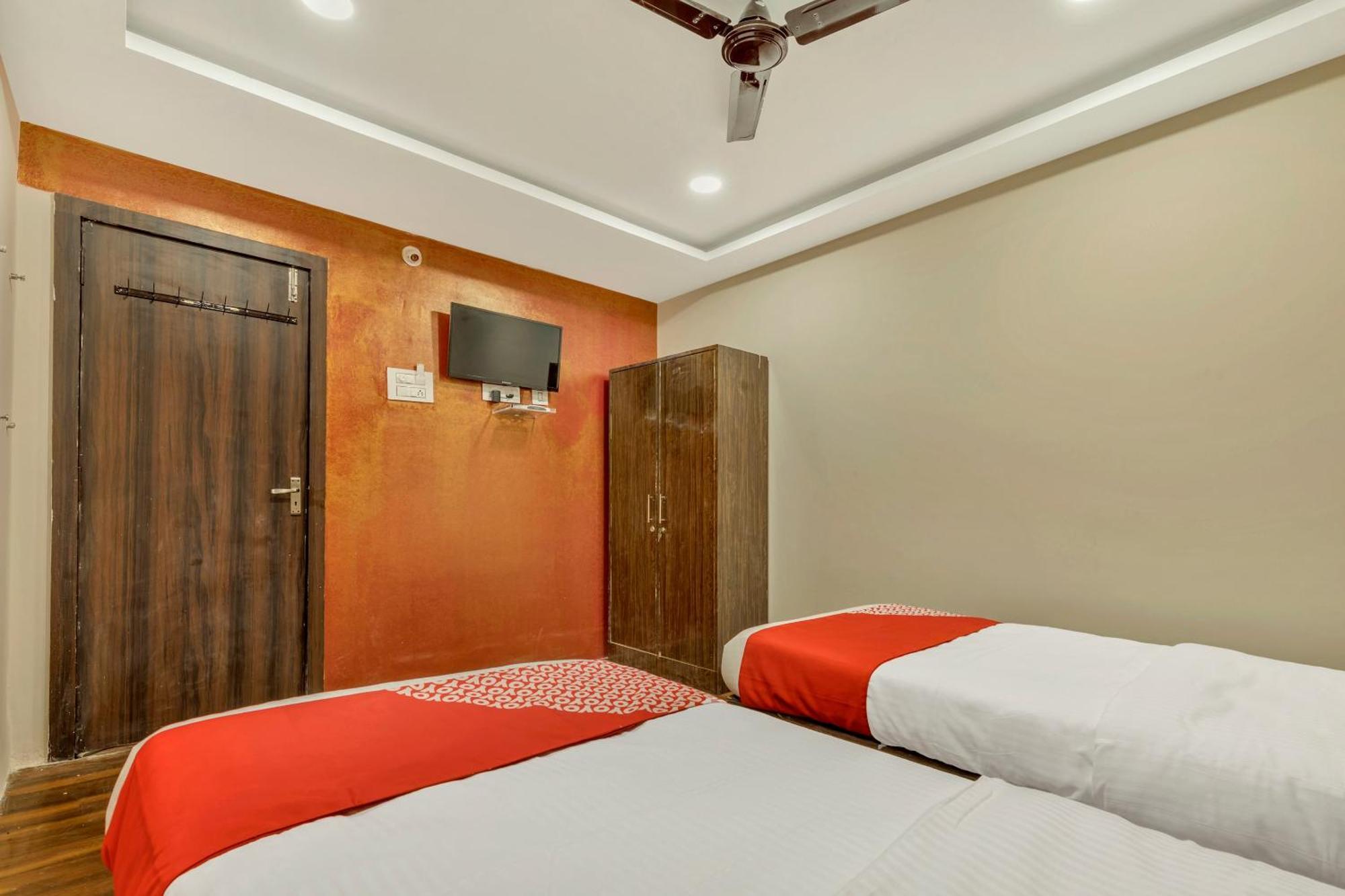 Hotel O Ankitha Grand Kondapur  Exterior photo