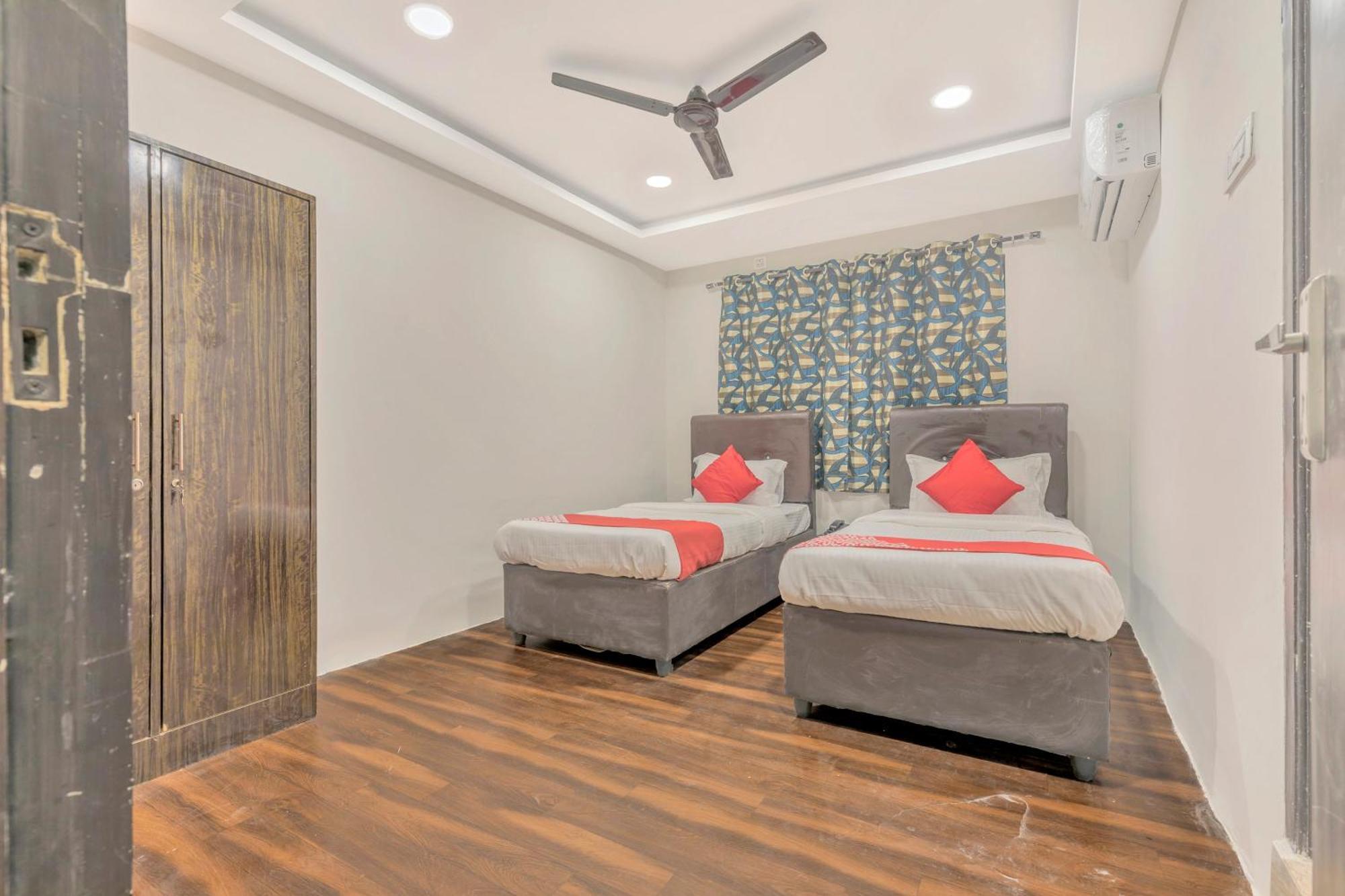Hotel O Ankitha Grand Kondapur  Exterior photo
